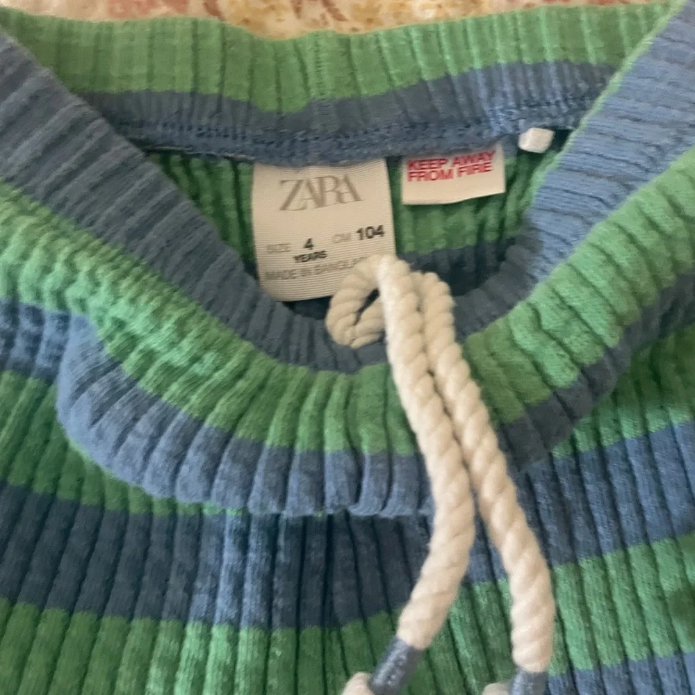 Zara Kids Blue and Green Striped Shorts - Picture 2 of 2